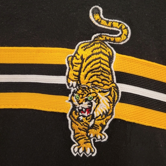 Urban ID TiCats Embroidered Stripe T-Shirt - Picture 2 of 6